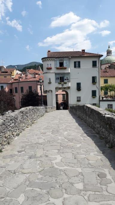 Casa Vacanze La Cicala Pontremoli Extérieur photo