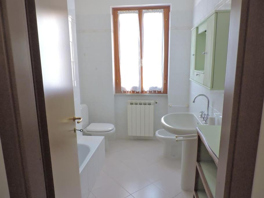Casa Vacanze La Cicala Pontremoli Extérieur photo
