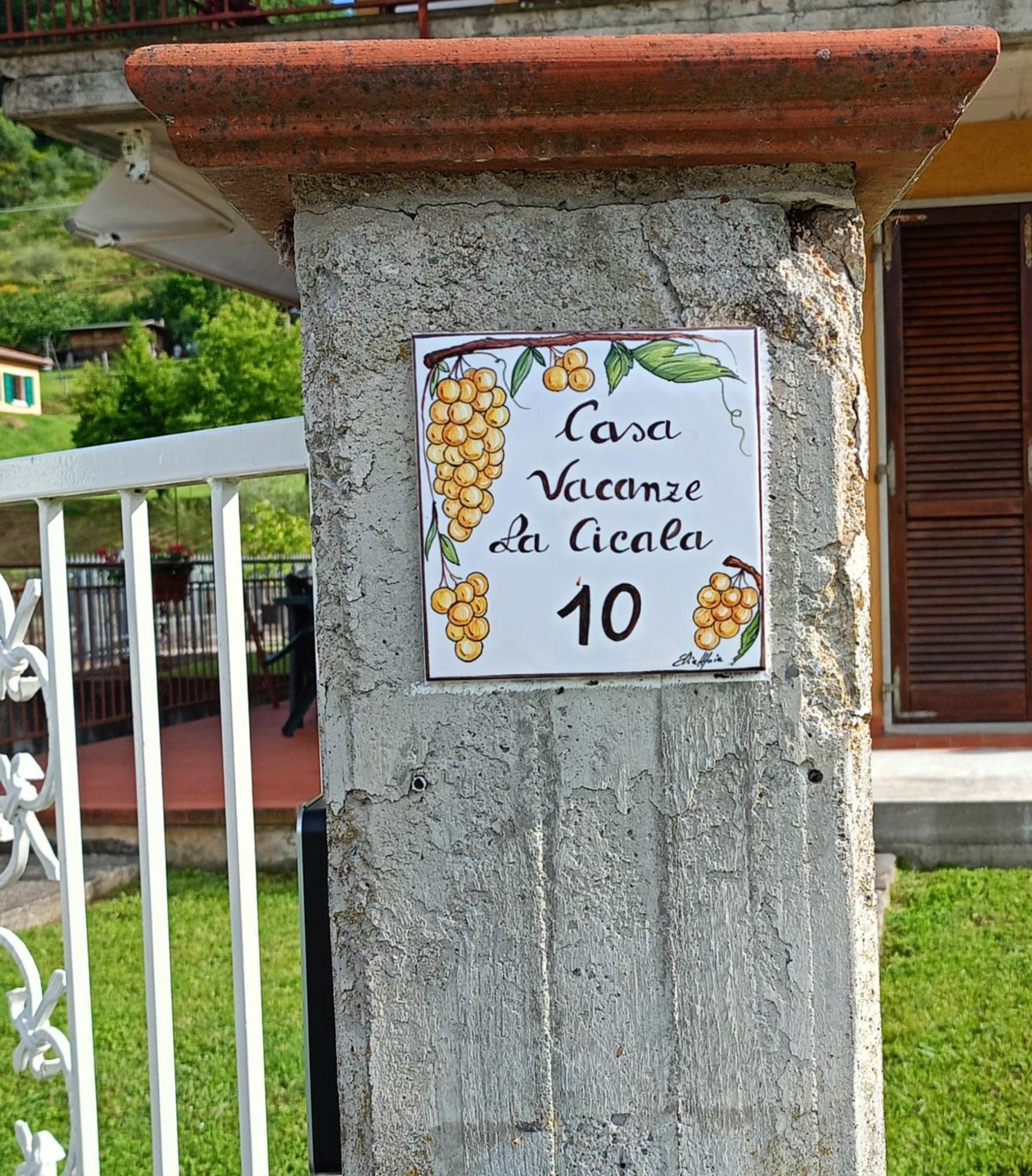 Casa Vacanze La Cicala Pontremoli Extérieur photo